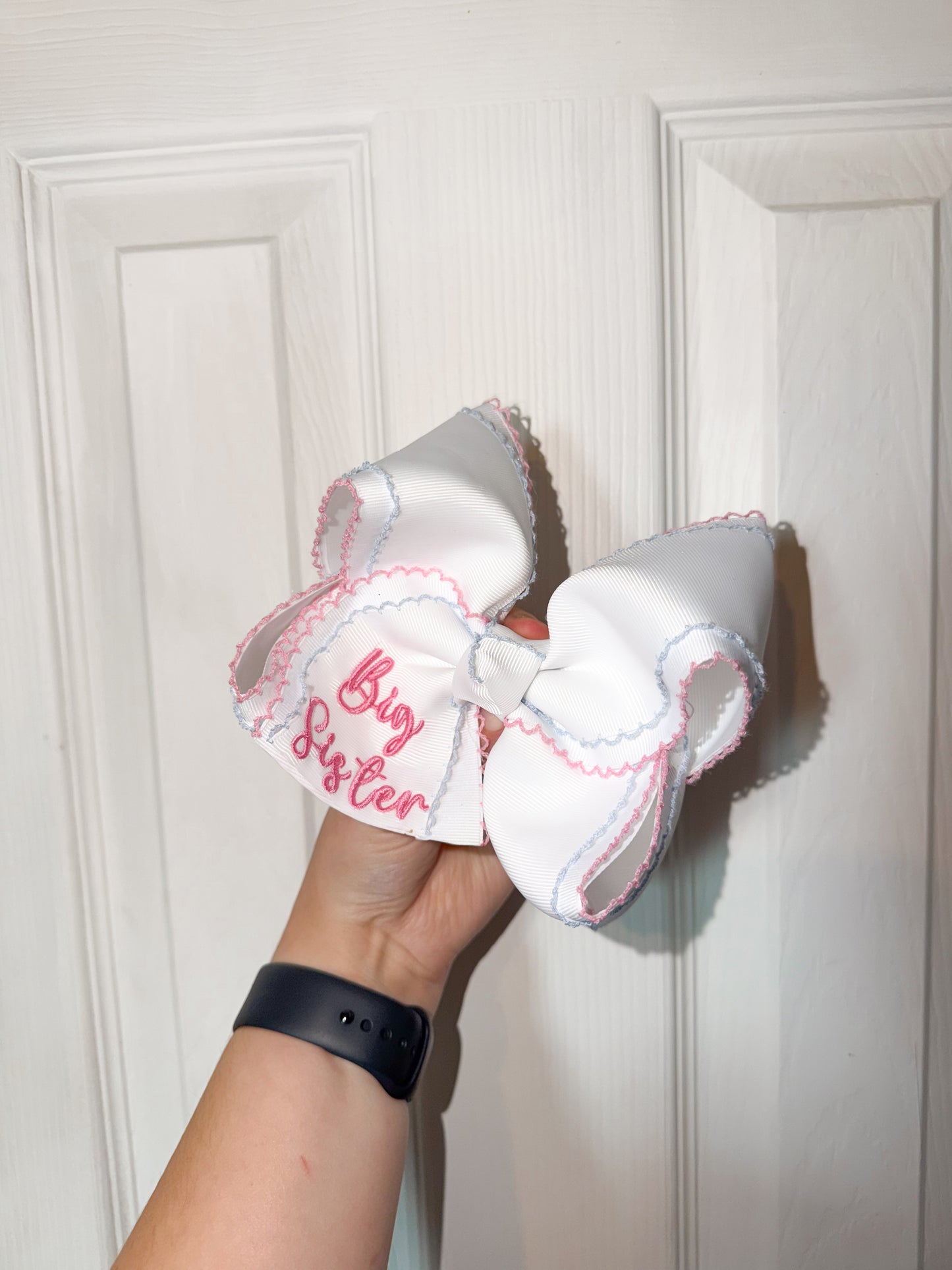 Big sister Bow