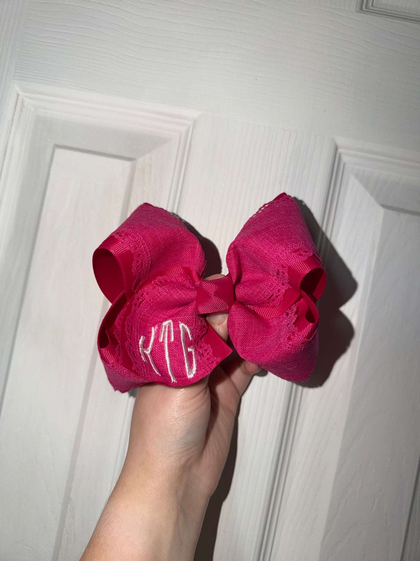 $10 scalloped